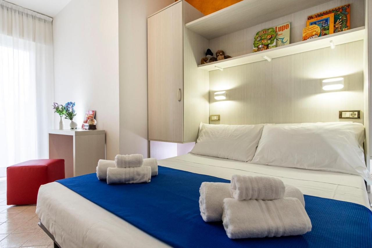 ריצ'יונה Hotel Tre Rose מראה חיצוני תמונה